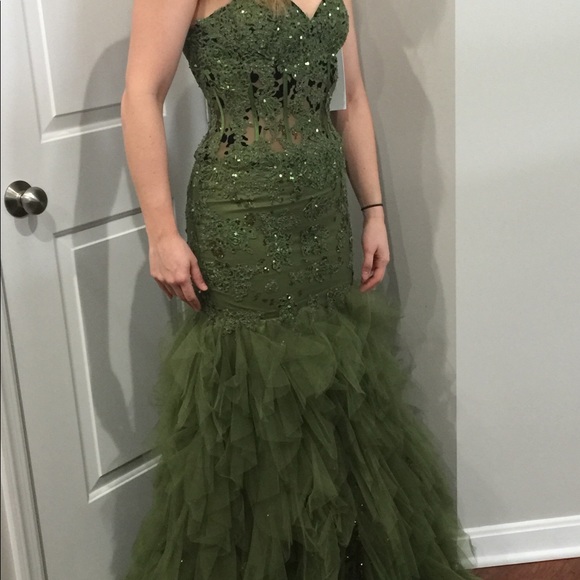 Jovani- size 4 prom dress - Picture 5 of 5